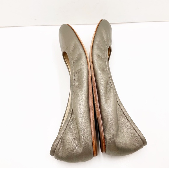 {Vera Wang Lavender} Leather Ballet Flats - Picture 13 of 16